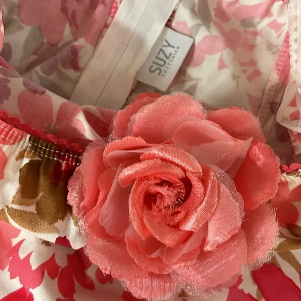 Suzy Shier Floral Dress, Size Extra Small. - Picture 4 of 8